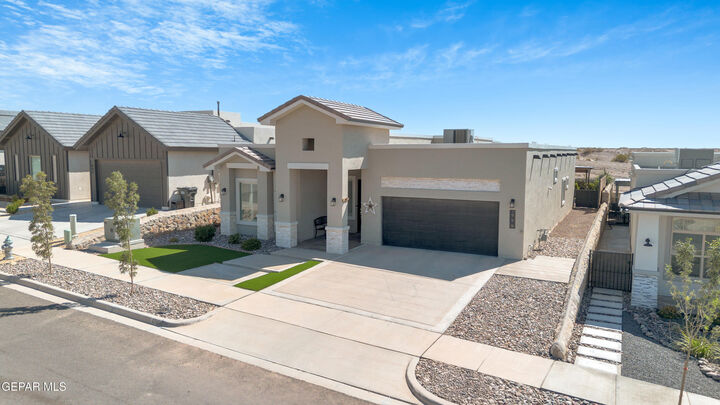 Property Photo:  858 Airship Place  TX 79928 