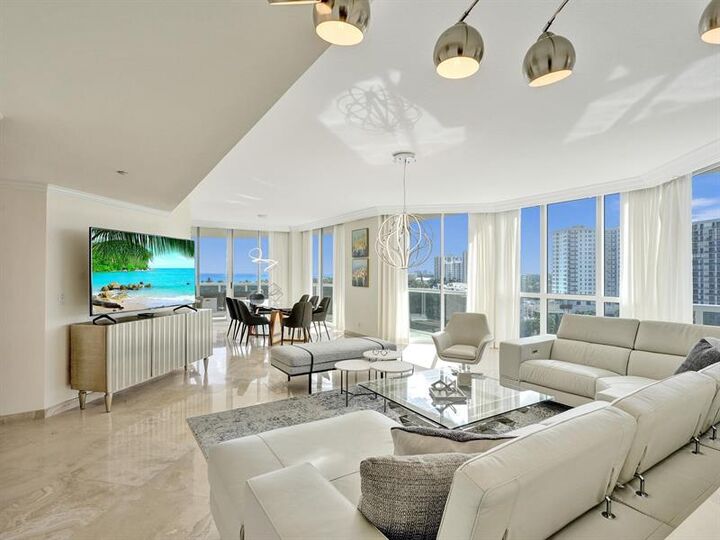 Property Photo: 3100 N Ocean Blvd 808 FL 33308