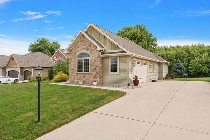 Property Photo:  2655 Vivante Drive  IN 46385 