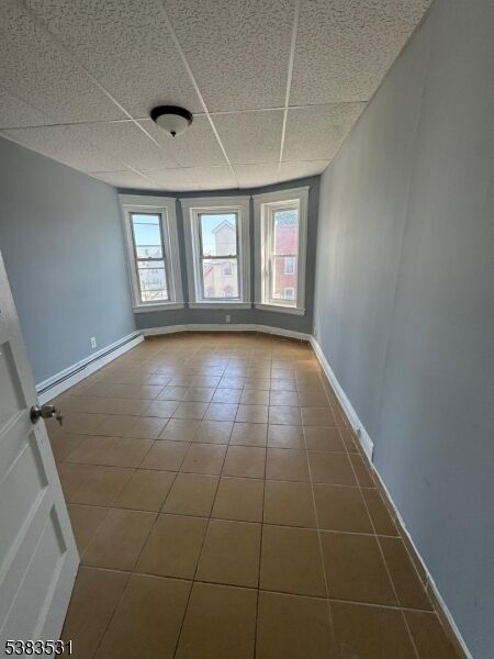 Property Photo:  512 E Jersey St 3R  NJ 07206 