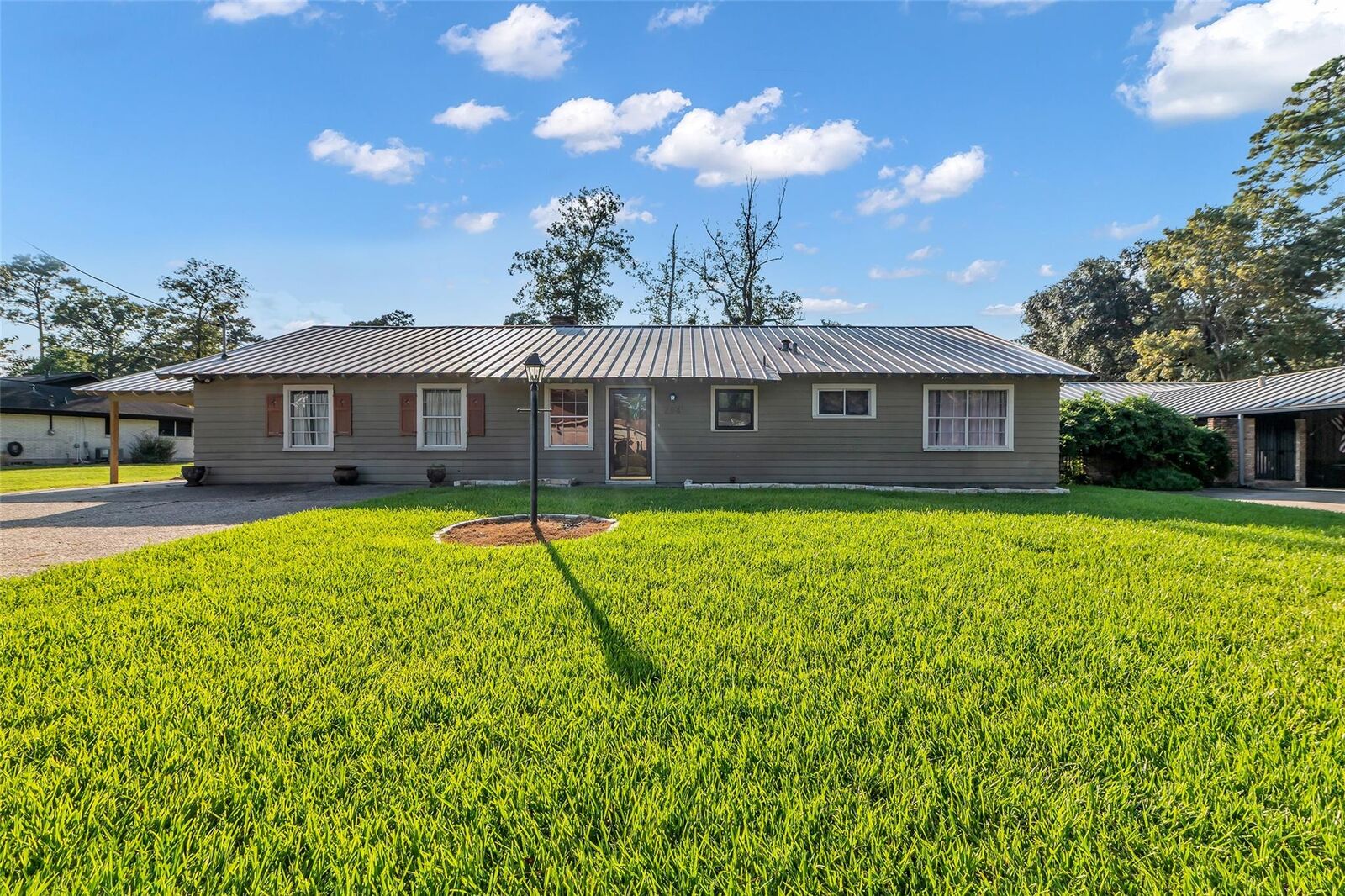 Property Photo:  254 Point Clear Drive  TX 77304 
