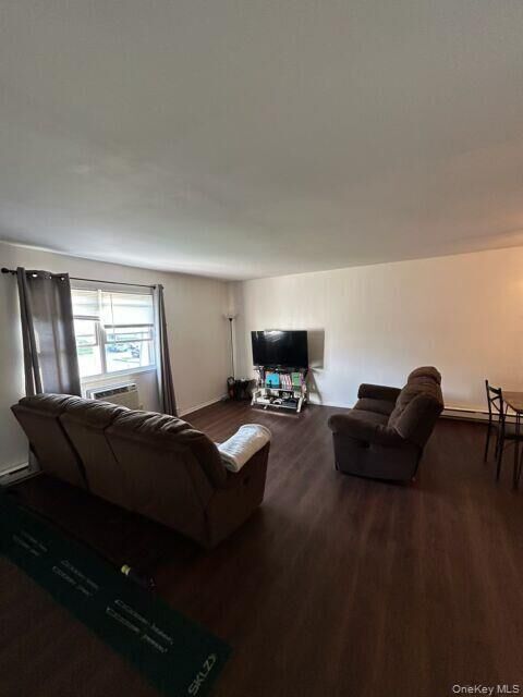 Property Photo:  17 White Gate Road G  NY 12590 