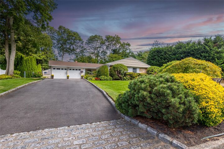 66 Barker Drive  Stony Brook NY 11790 photo