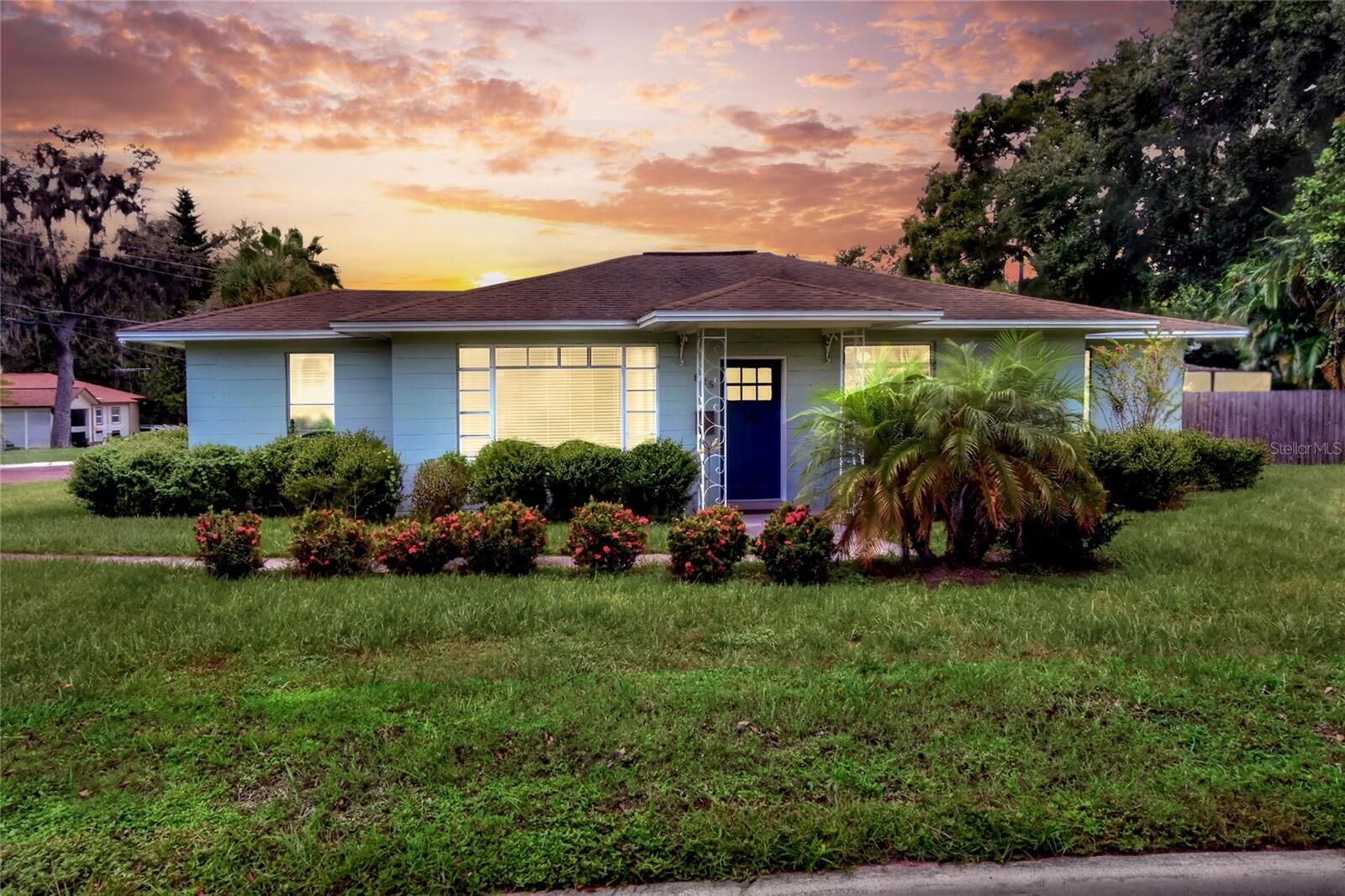 Property Photo:  825 S New York Avenue  FL 33815 