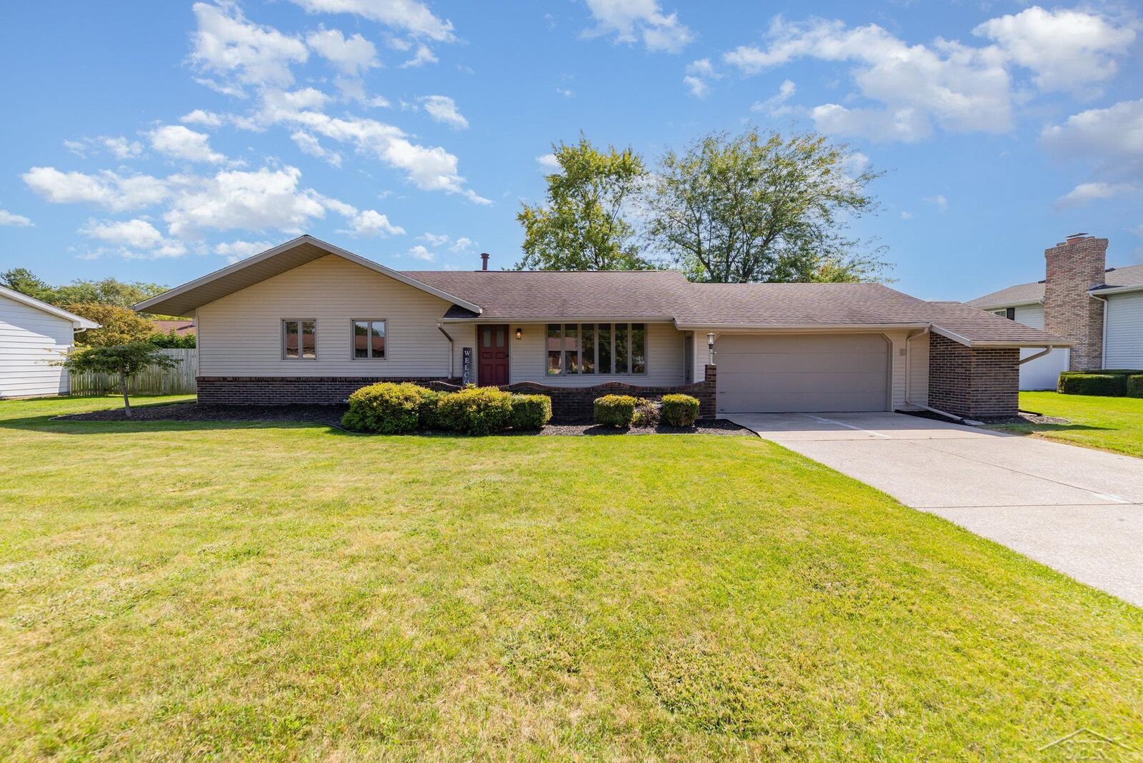 Property Photo: 3014 N Glenway Drive MI 48706