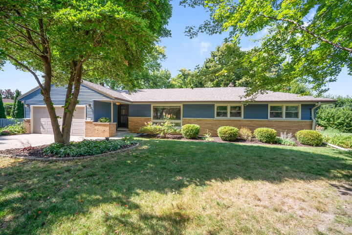 205 N Prospect Dr  Brookfield WI 53005 photo