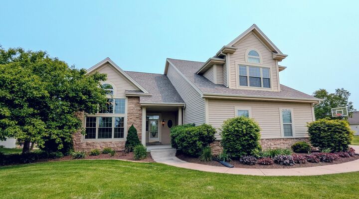 Property Photo: N100w17560 Whitetail Run - WI 53022