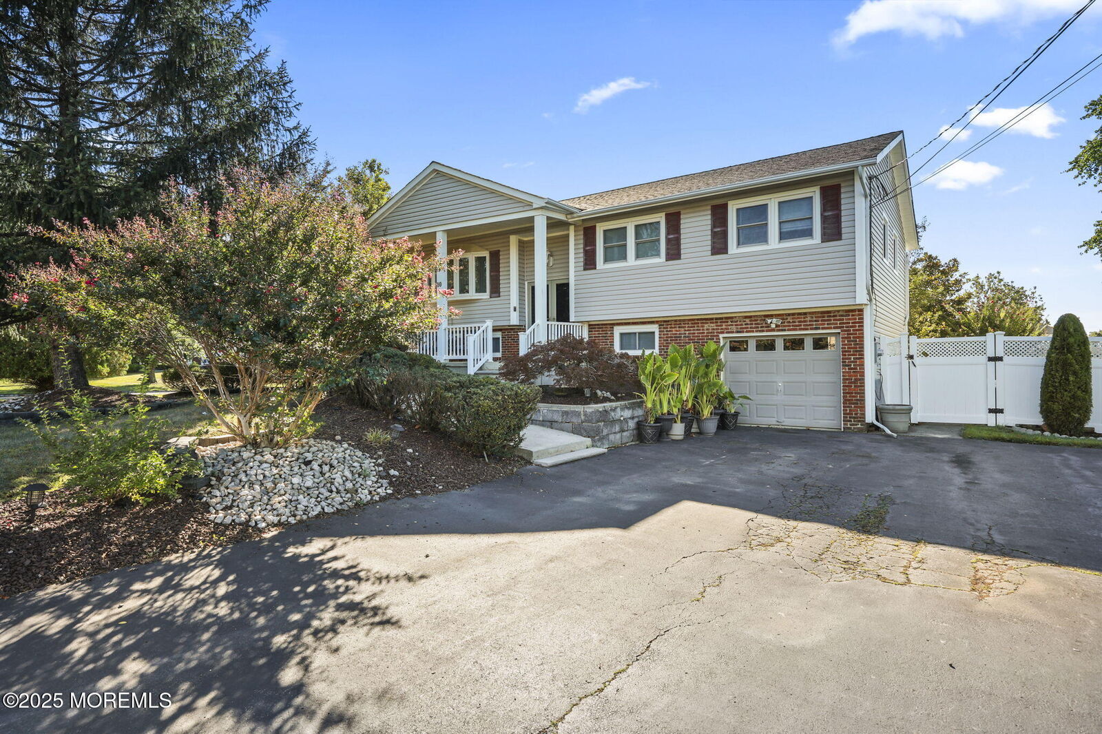 Property Photo:  10 Milton Avenue  NJ 07726 