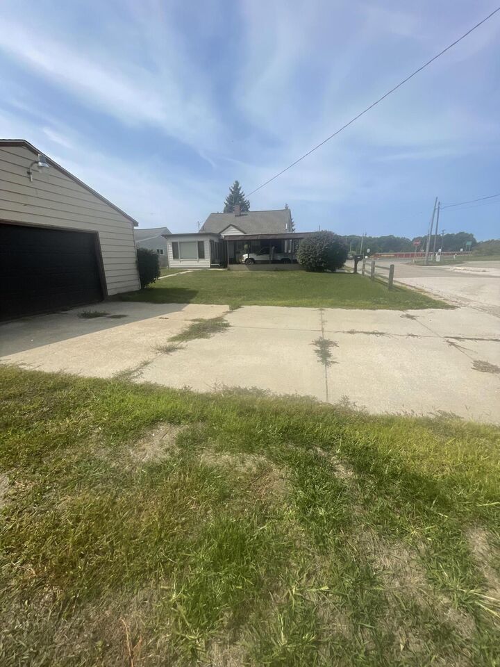 Property Photo:  6378 Airline Road  MI 49415 