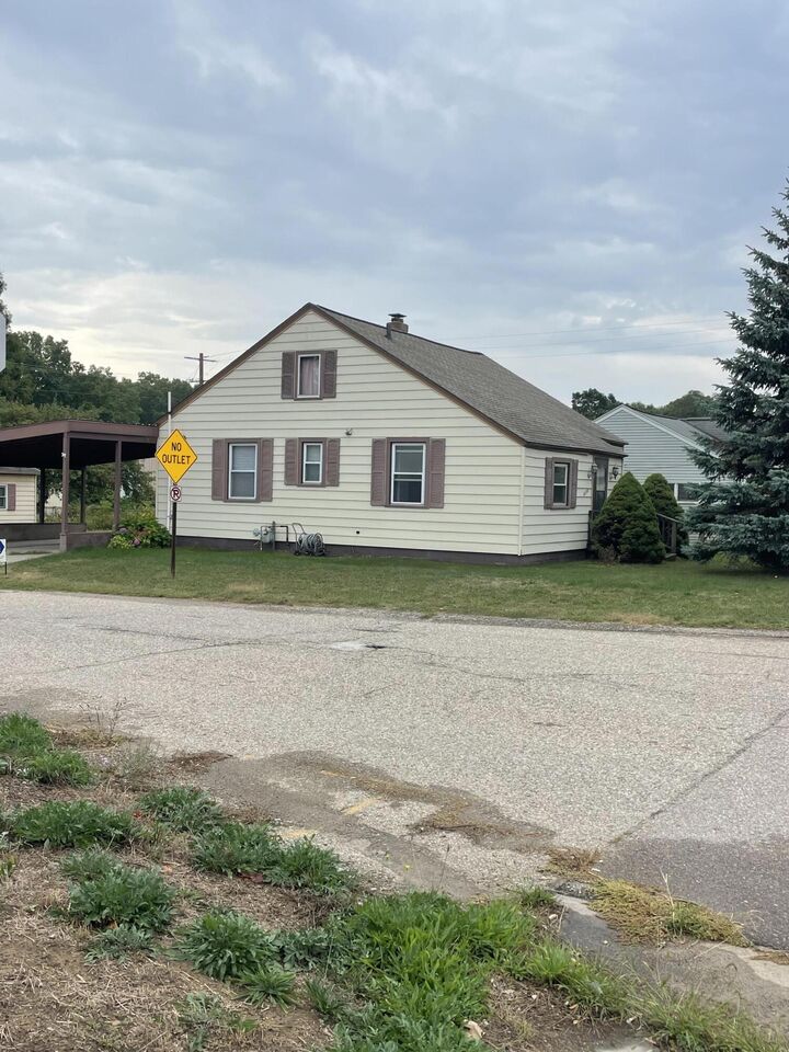 Property Photo:  6378 Airline Road  MI 49415 