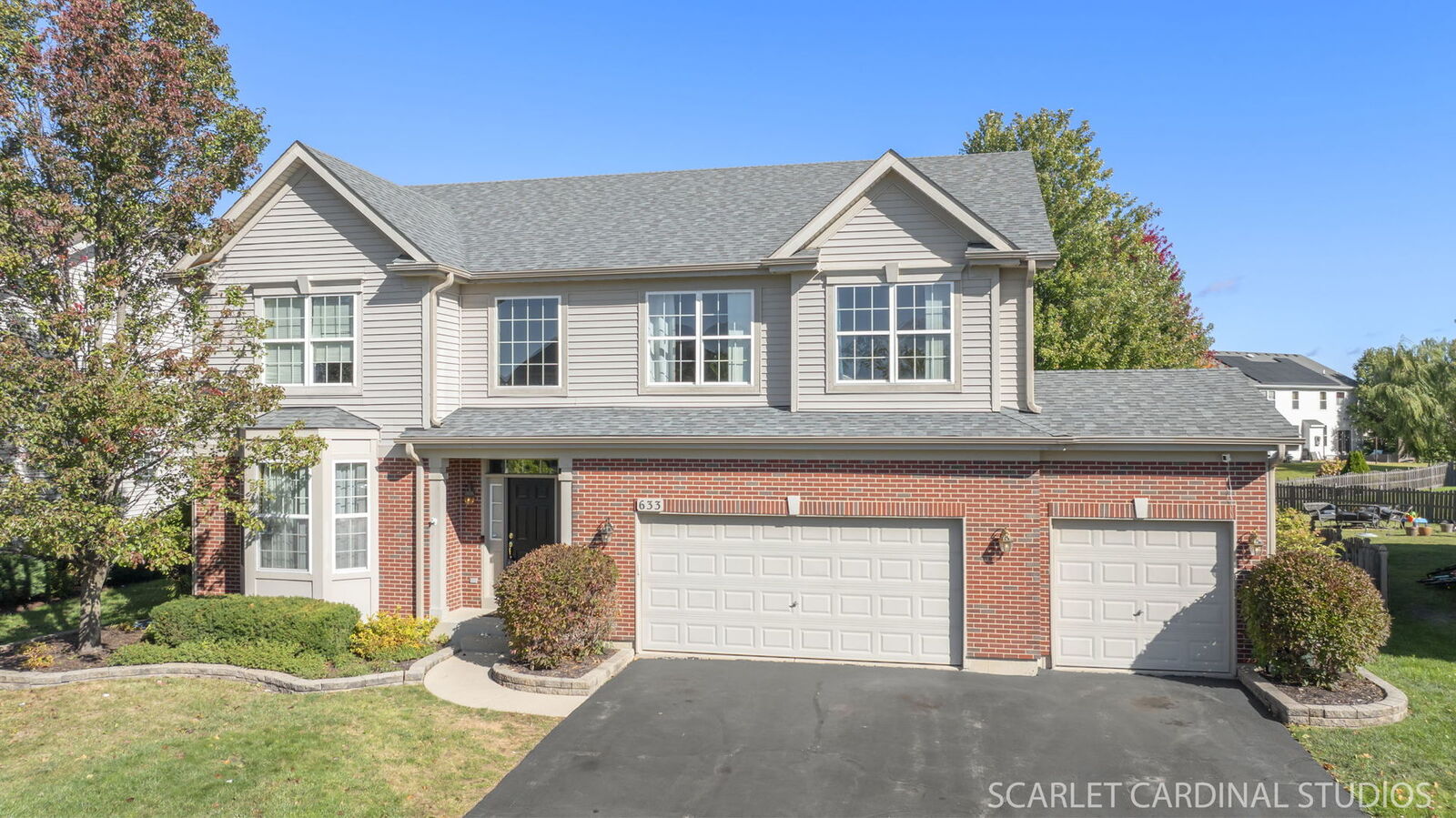 Property Photo:  633 Mansfield Way  IL 60543