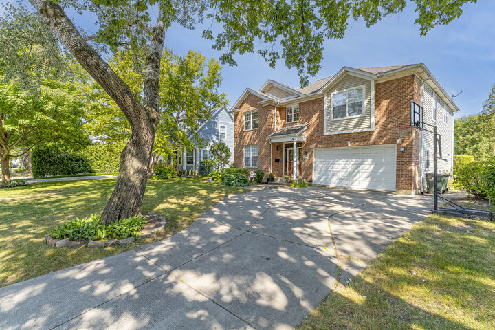 Property Photo:  411 Washington Street  IL 60025 