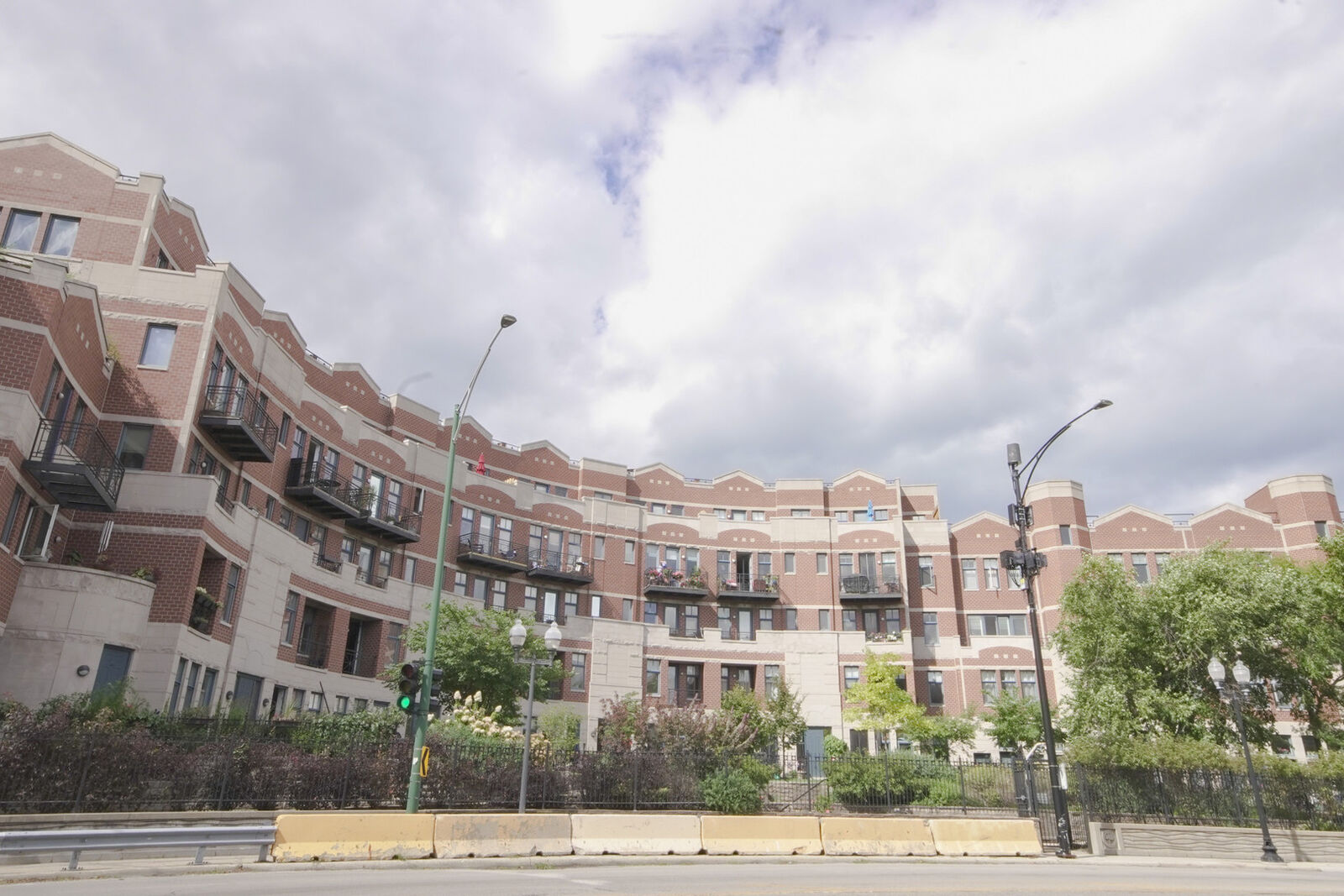 Property Photo:  7756 N Sheridan Road 16  IL 60626 