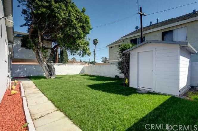 Property Photo: 1566 W 208th CA 90501