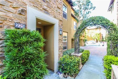 Property Photo:  225 Lonetree  CA 92603 