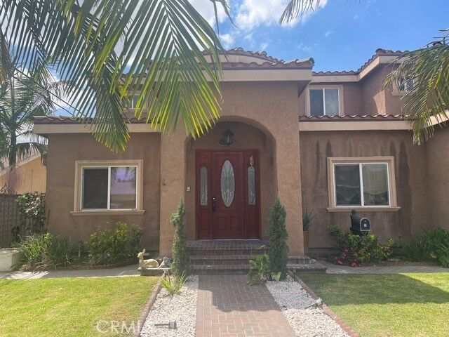 9114 Irwingrove  Downey CA 90241 photo