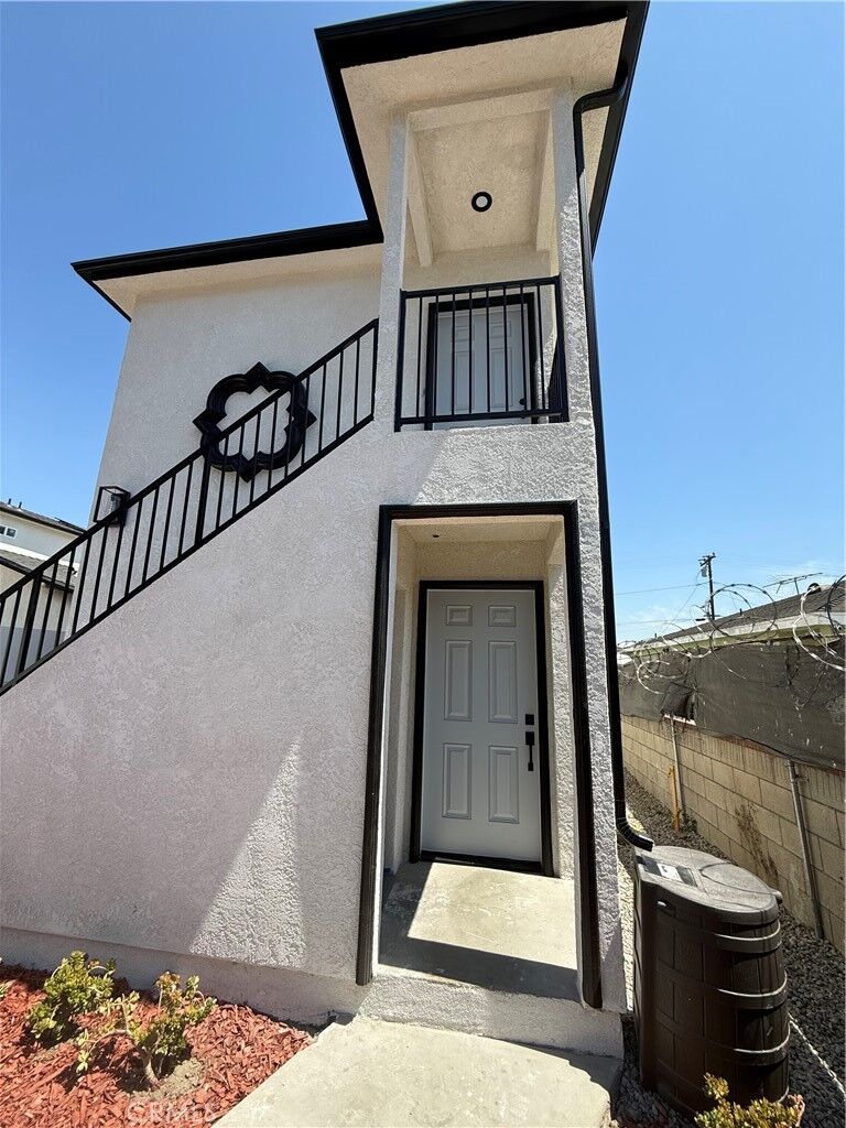 Property Photo:  8624 Graham Avenue  CA 90002 