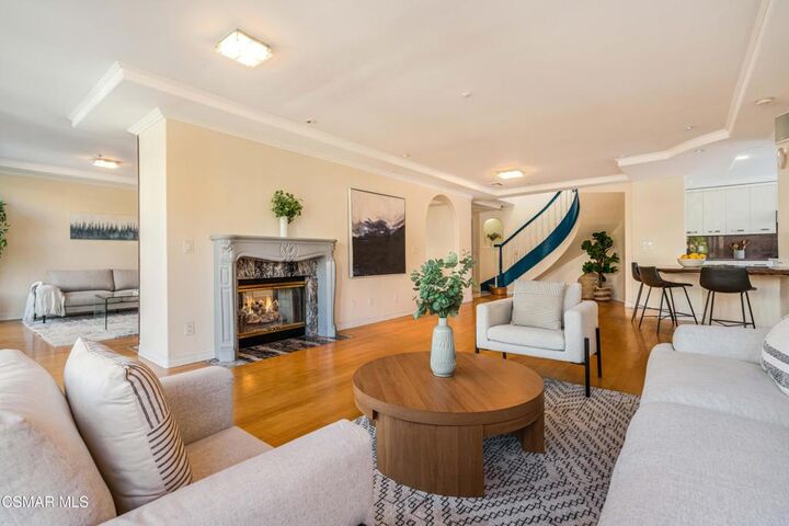 Property Photo: 1645 Malcolm Avenue 302 CA 90024