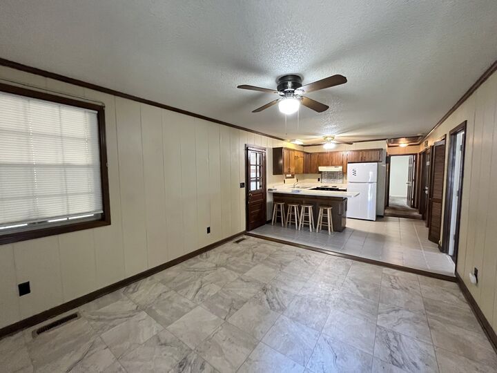 Property Photo:  618 Cross St  TN 37066 