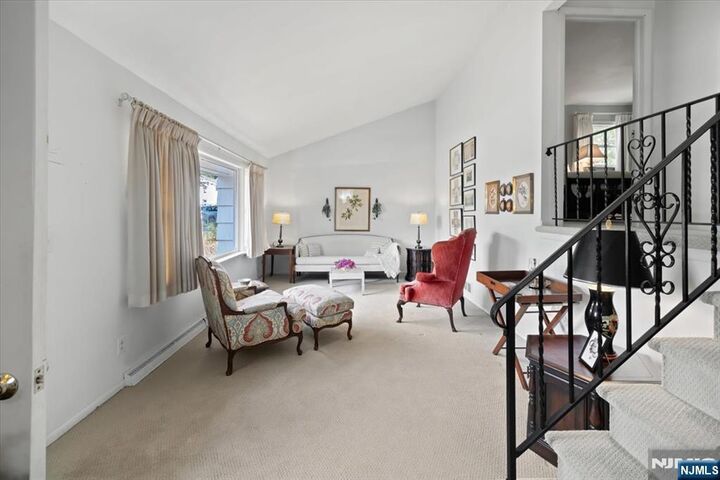 Property Photo:  22 Calumet Avenue  NJ 07436 