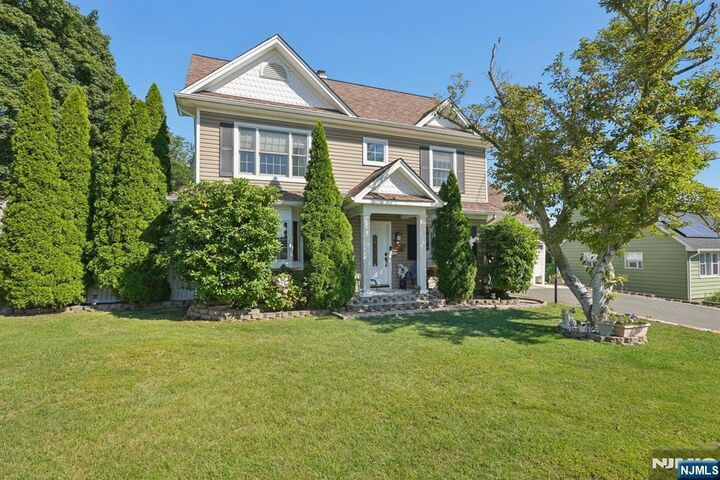26 Giannone Road  Wayne NJ 07470 photo