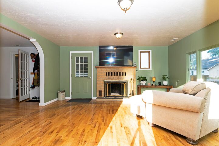 Property Photo:  301 Livingston Avenue  MT 59801 