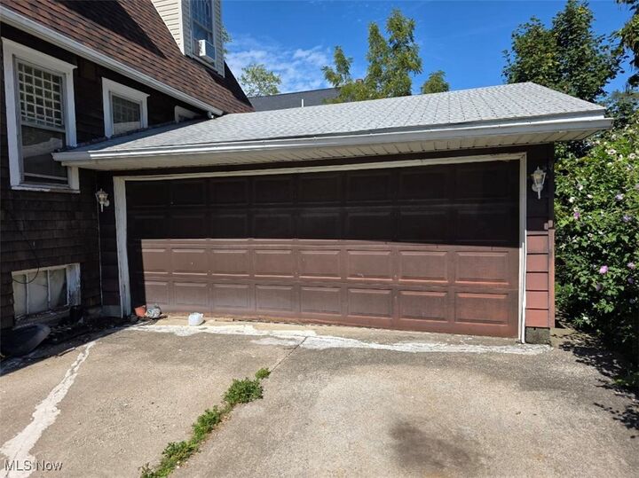Property Photo:  777 Washington Avenue  OH 44052 