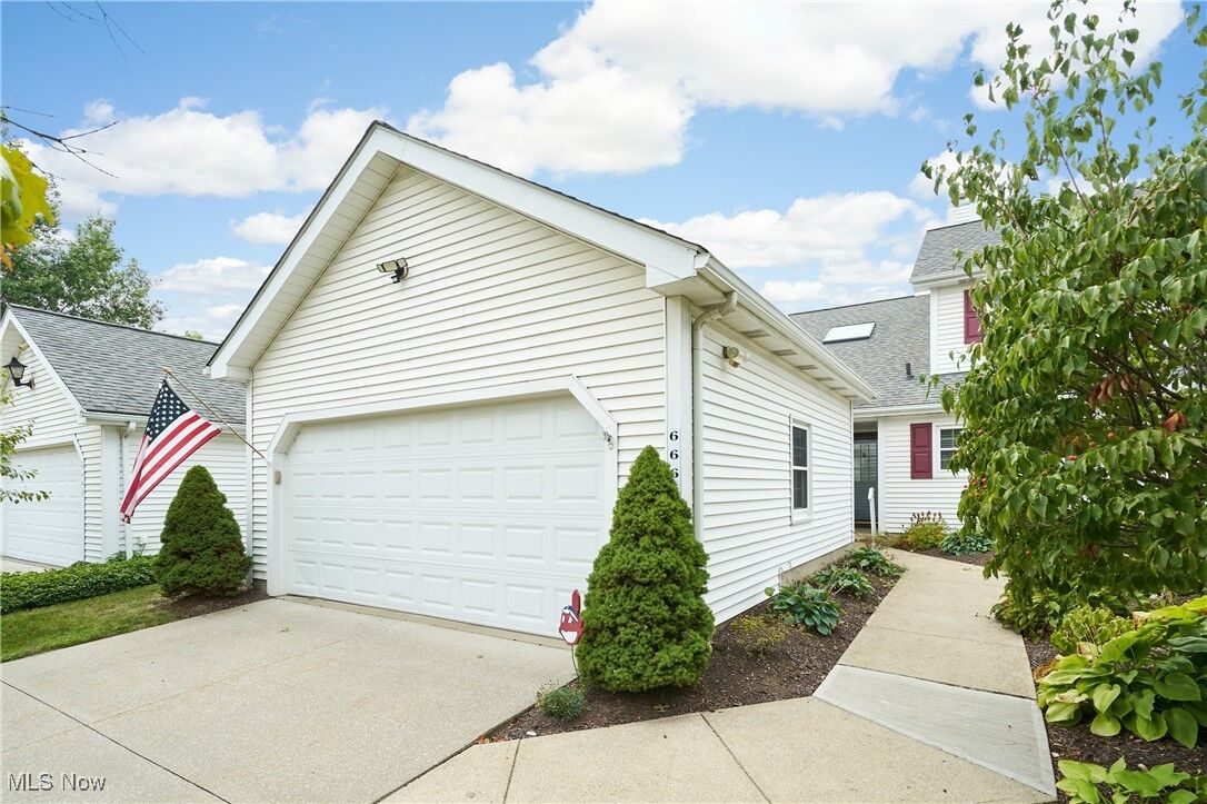Property Photo: 6667 Hidden Lake Trail OH 44141