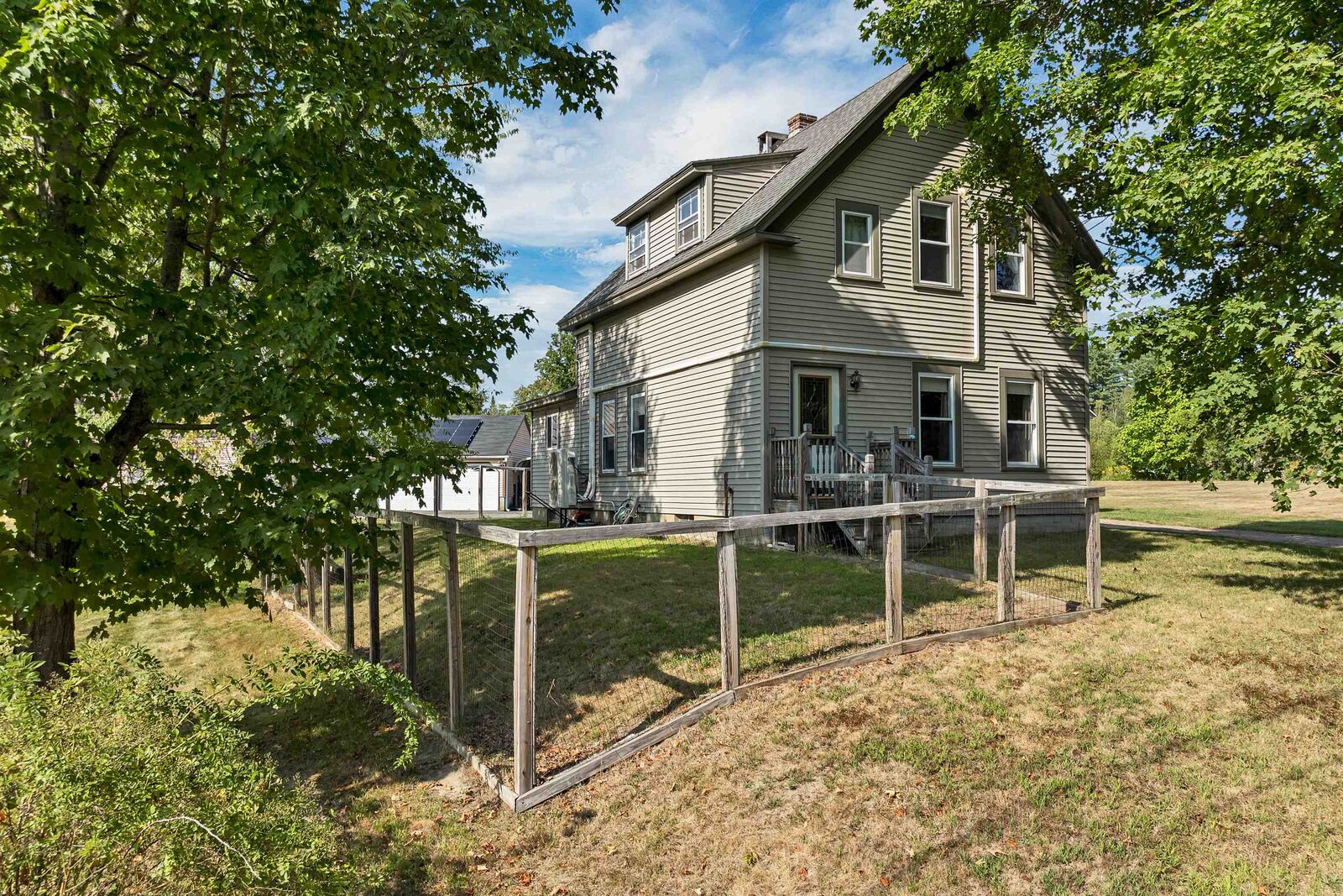 Property Photo:  9 Hunt Avenue  NH 03235 