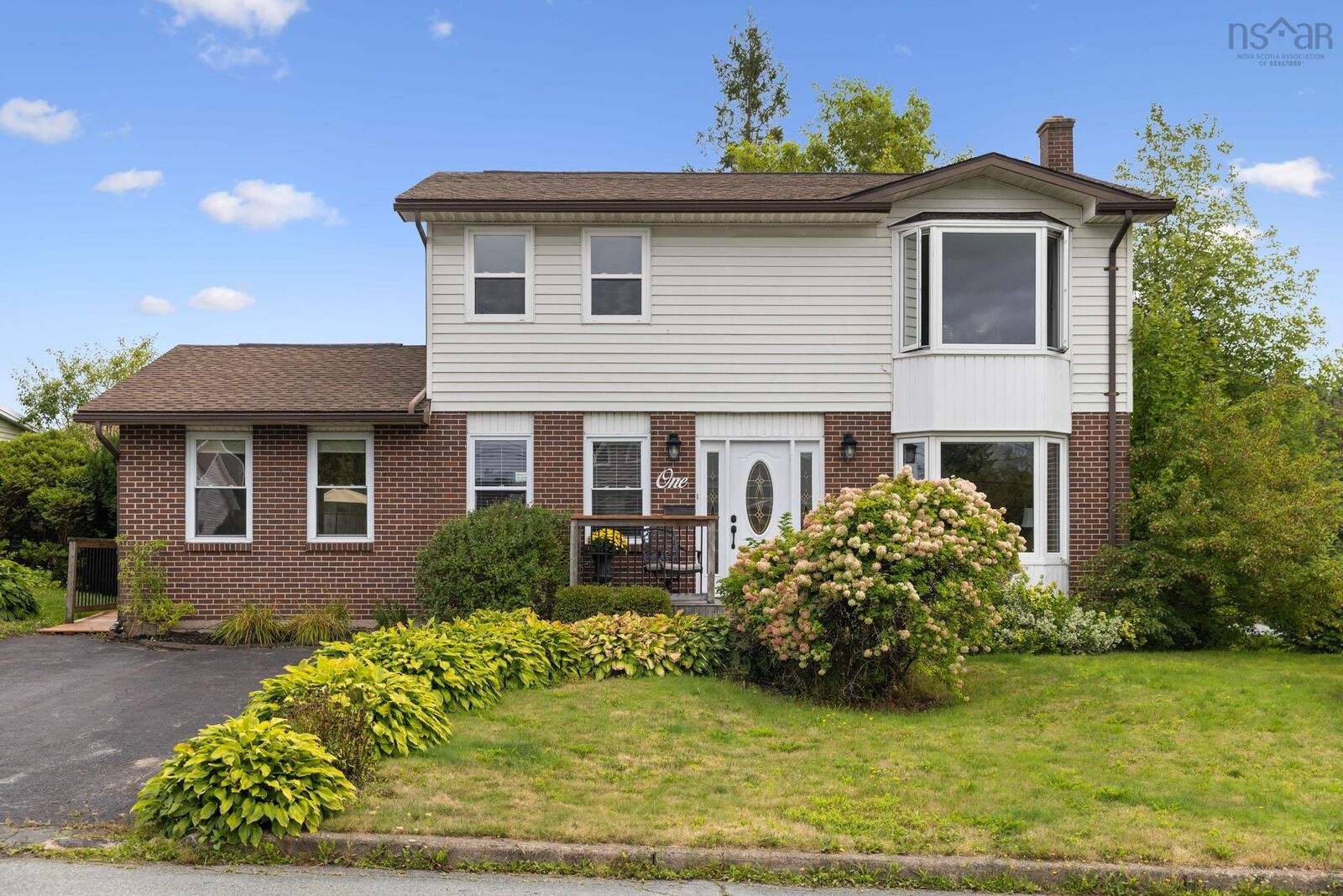 Property Photo: 1 Hampshire Way NS B2V 2A3