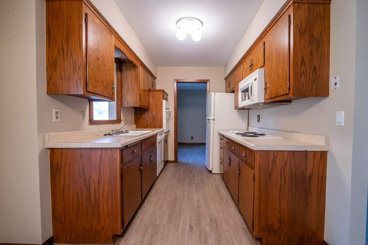 Property Photo: 912 Golding Lane MN 55124