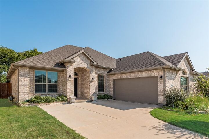 3728 Walnut Ridge Drive  Grand Prairie TX 76065 photo