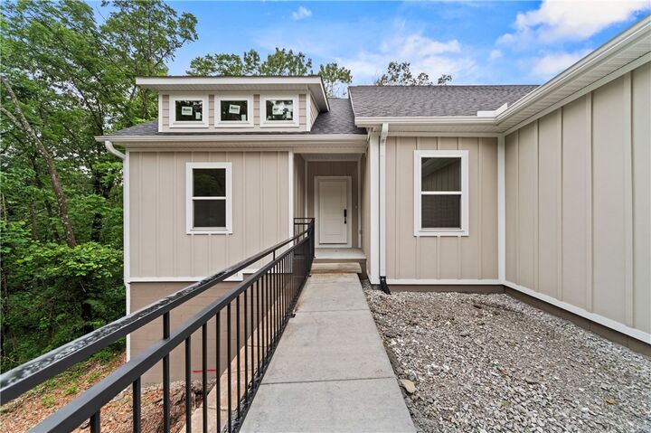 Property Photo:  13 Hudson Lane  AR 72715 