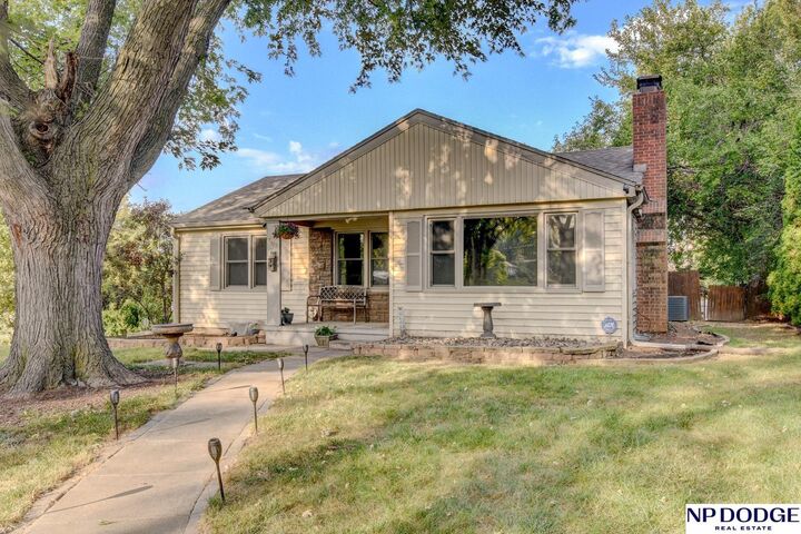 702 N 75 Street  Omaha NE 68114 photo