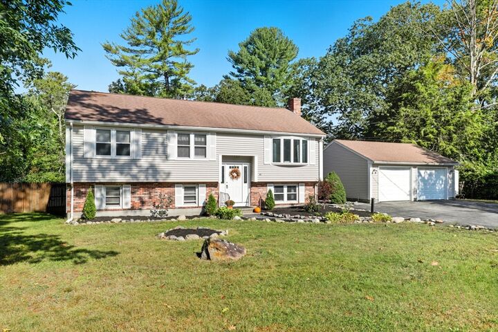 Property Photo:  42 Fairmeadow Rd  MA 01887 