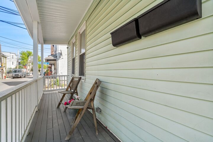 Property Photo:  32 Richardson St 1  MA 02145 