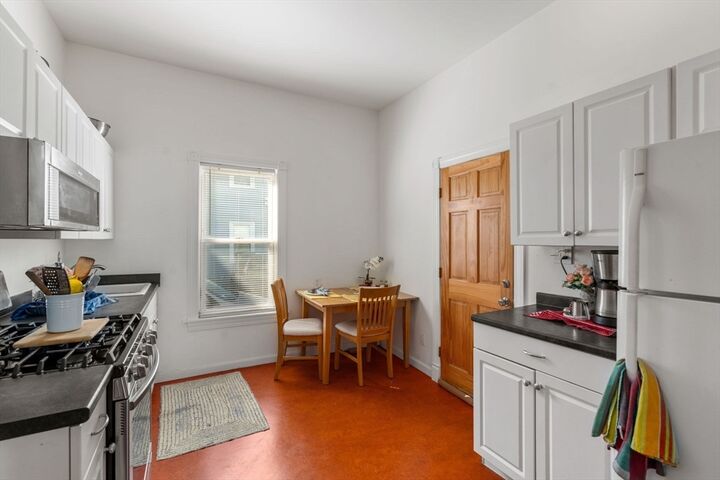Property Photo:  32 Richardson St 1  MA 02145 