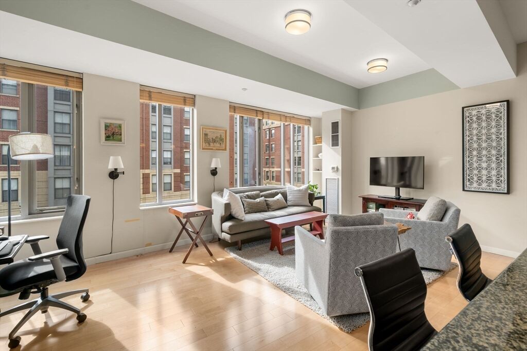 Property Photo:  1313 Washington St 310  MA 02118 
