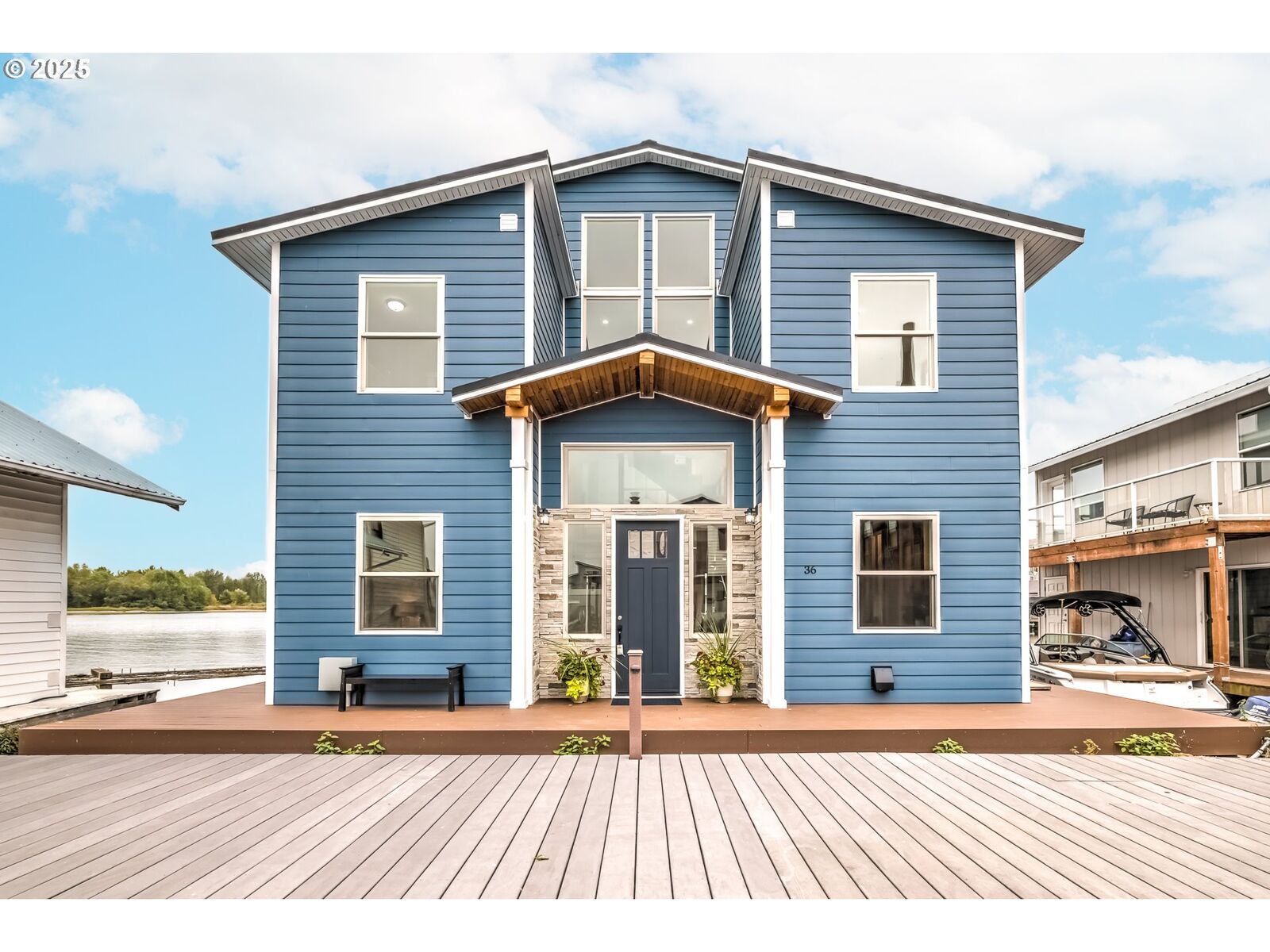 Property Photo:  18989 NE Marine Dr 36  OR 97230 