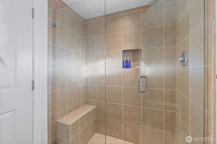 Property Photo: 28432 Soundview Drive S WA 98198