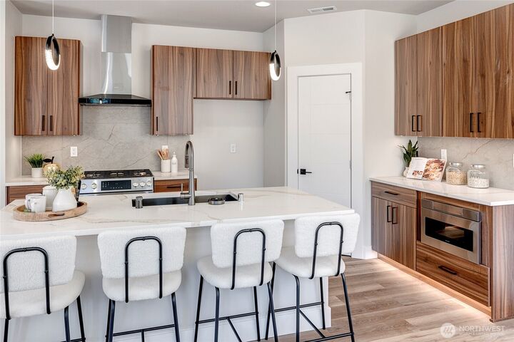Property Photo:  4001  215th Street SE A  WA 98021 