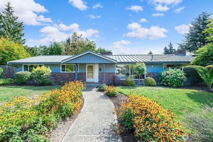 11006 SE 31st Street  Bellevue WA 98004 photo
