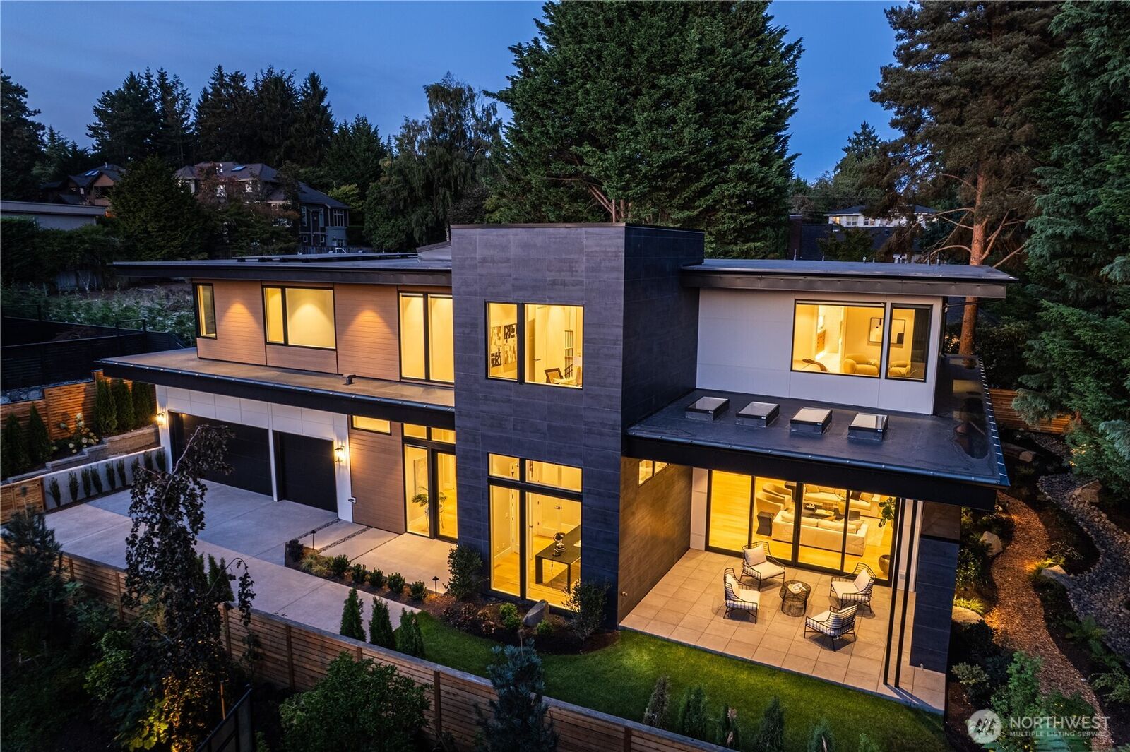 Property Photo:  1028  89th Ave  NE  WA 98004 
