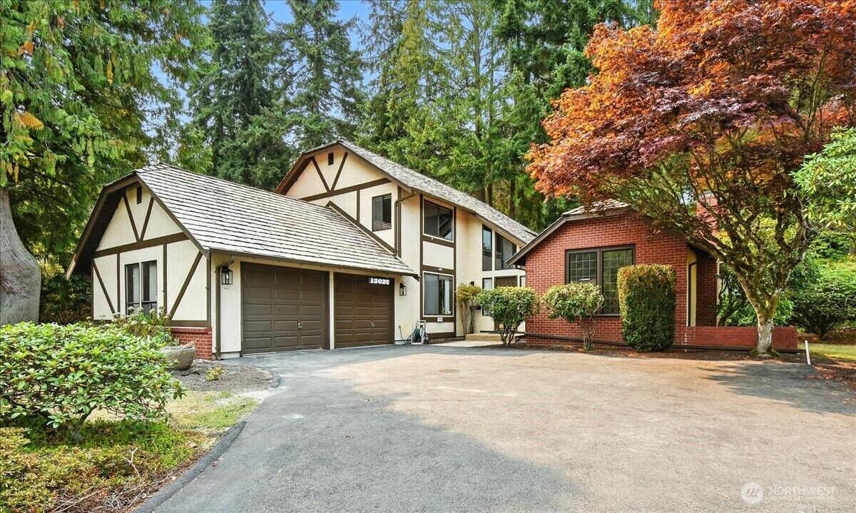 Property Photo:  15026  62nd Avenue W  WA 98026 