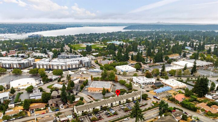 Property Photo:  3233 NE 12th Street 207  WA 98056 