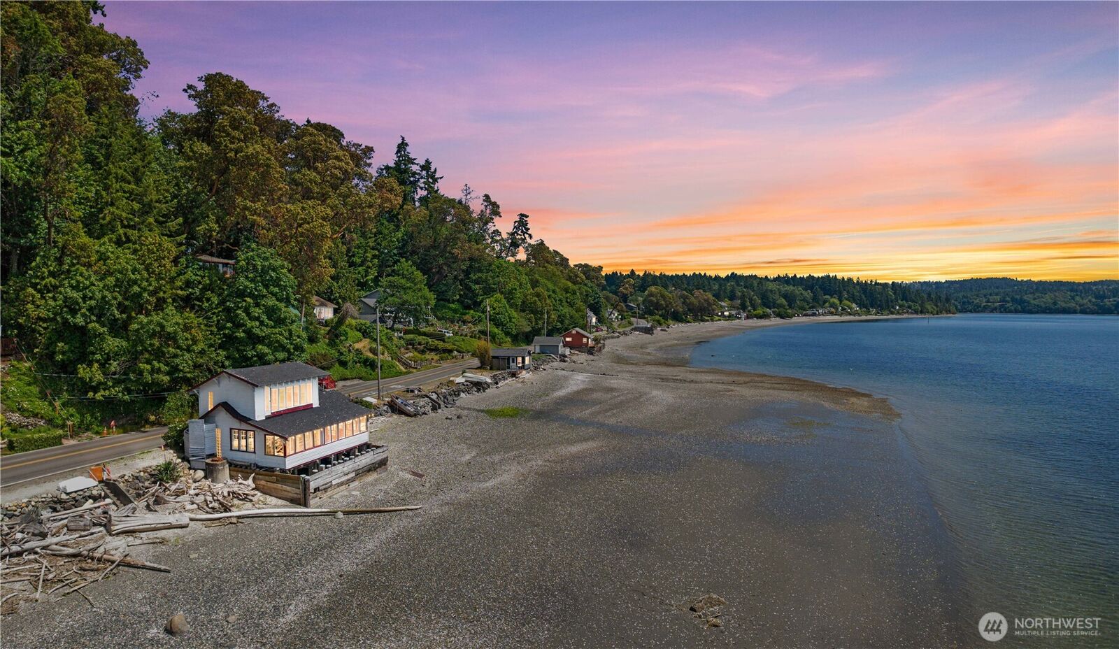 Property Photo:  24186  Vashon Highway SW  WA 98070 