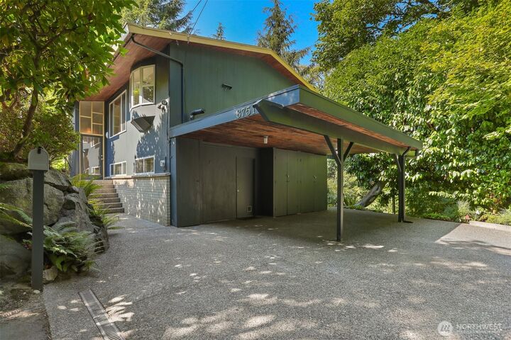 8751  29th Avenue NW  Seattle WA 98117 photo