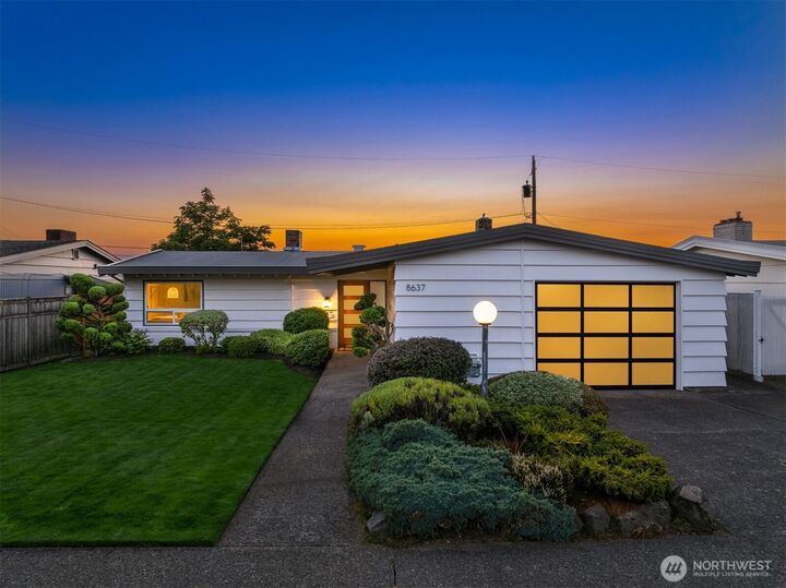 Property Photo: 8637 21st Avenue NW WA 98117