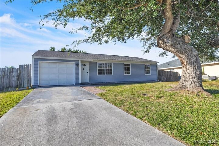 Property Photo:  857 Webster Avenue NW  FL 39948 