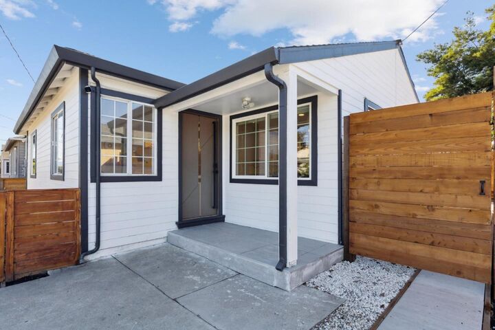 Property Photo:  1257 Laurel Avenue  CA 94303 